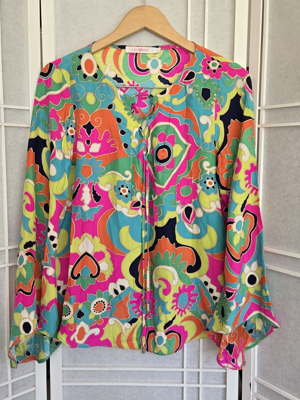 Alice & Trixie Vibrant Multicolor Floral Zip Front Blouse